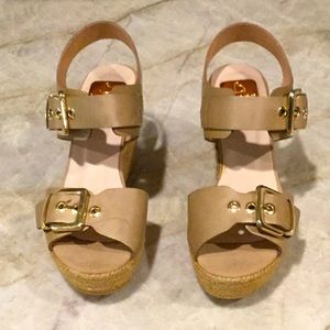 Women’s EUC kanna Gold Double Buckle Espadrilles-Size 35